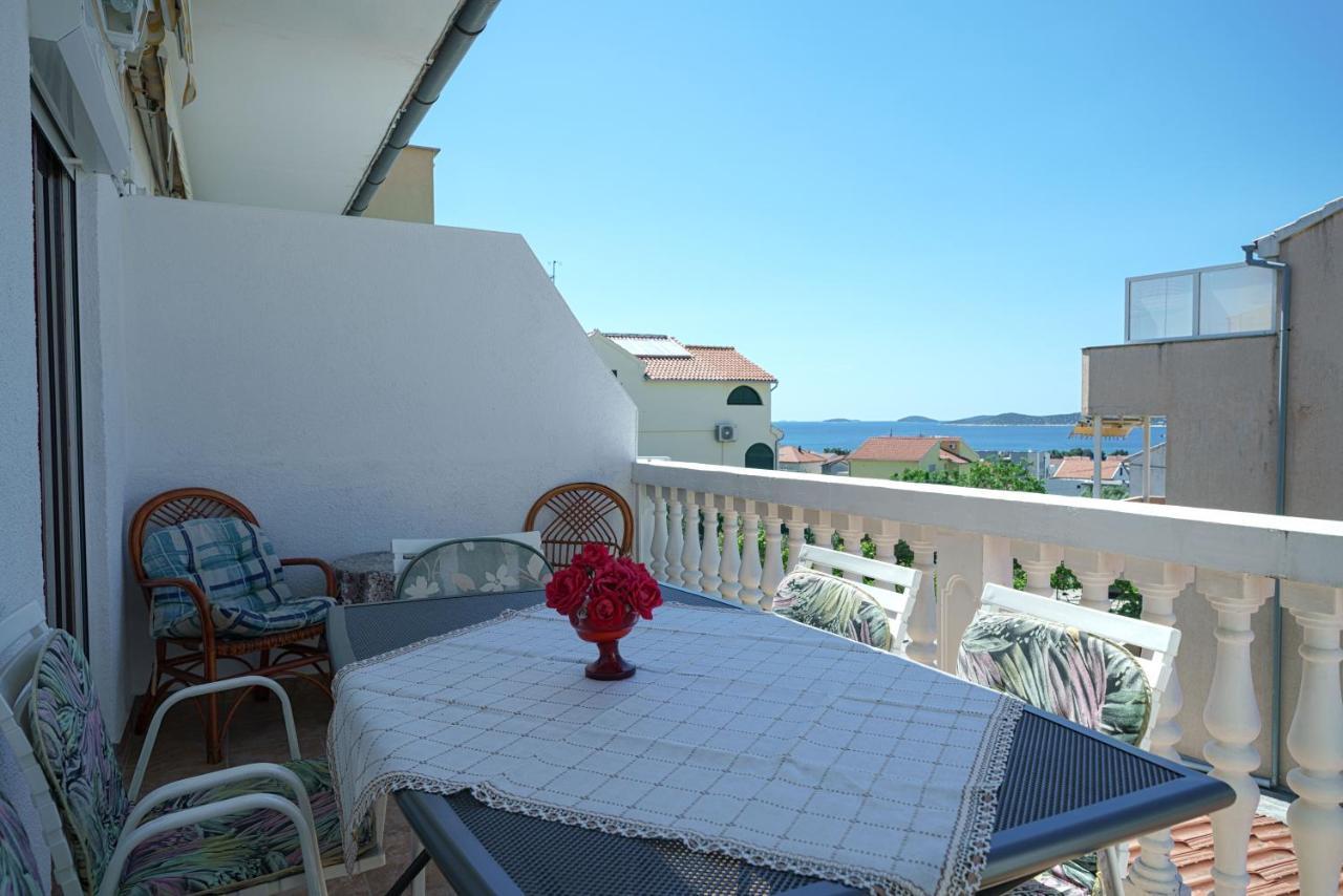 Apartmani Krizanovic Vodice Exterior photo
